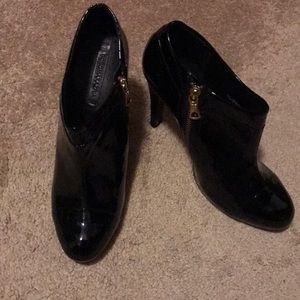 Beautiful ankle BCBG Boots size 10